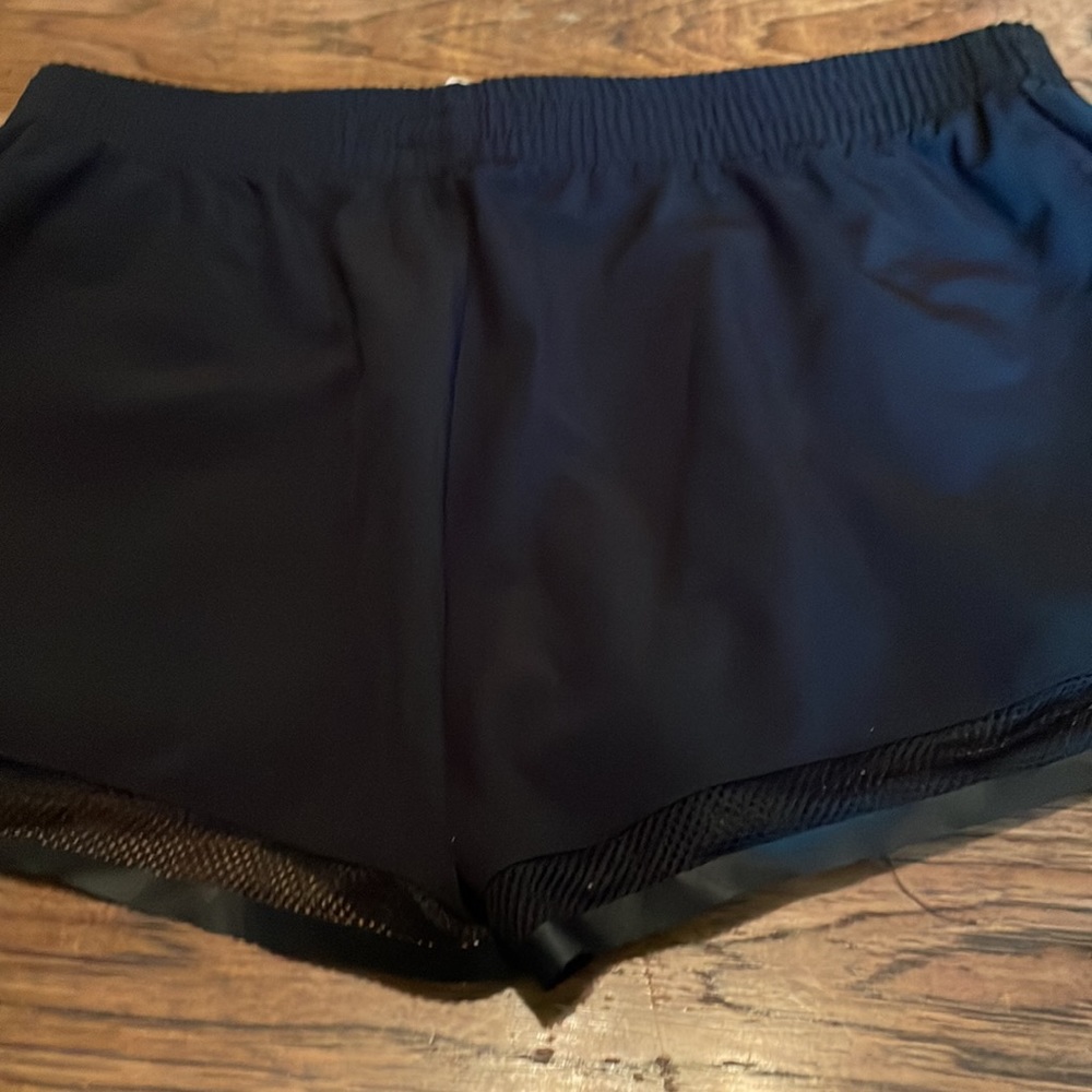 Fabletics Shorts - image 5
